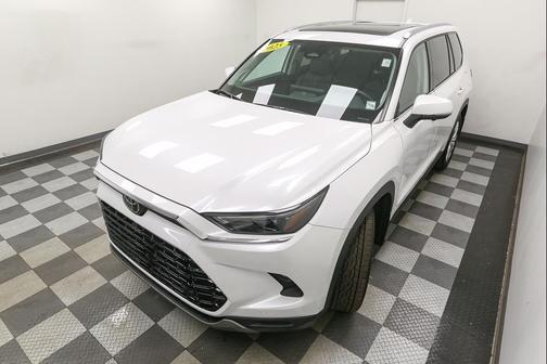 Wind Chill Pearl 2025 Toyota Grand Highlander Platinum