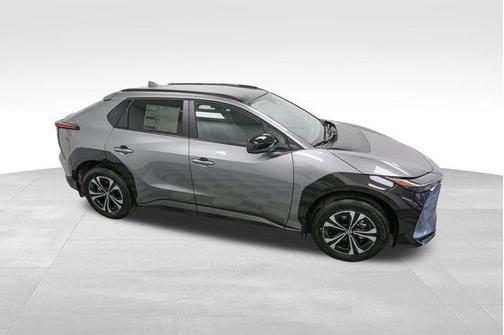 2025 Toyota bZ4X XLE