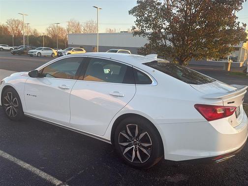 2021 Chevrolet Malibu FWD RS