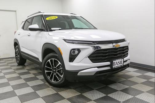 Summit White 2024 Chevrolet Trailblazer LT