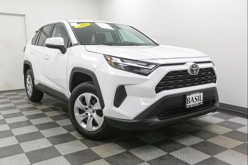2023 Toyota RAV4 LE