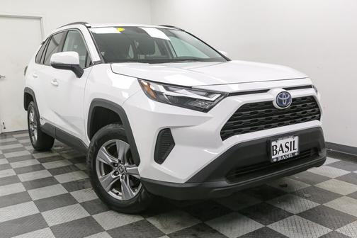 2022 Toyota RAV4 Hybrid XLE
