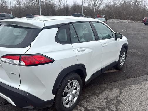 Wind Chill Pearl 2022 Toyota Corolla Cross L