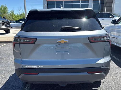 Sterling Gray Metallic 2026 Chevrolet Equinox 1LT