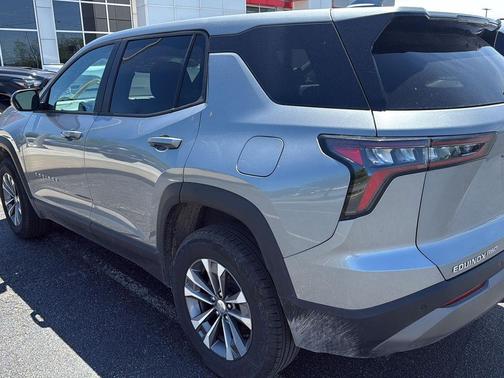 Sterling Gray Metallic 2026 Chevrolet Equinox 1LT