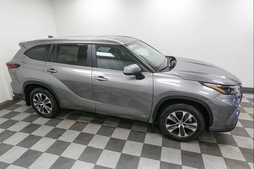 2026 Toyota Highlander Hybrid XLE