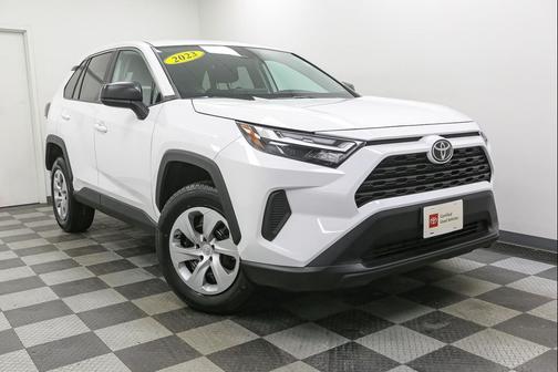 2023 Toyota RAV4 LE