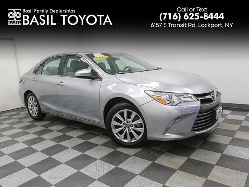 Celestial Silver Metallic 2017 Toyota Camry XLE