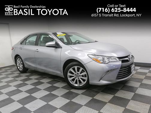 Celestial Silver Metallic 2017 Toyota Camry XLE