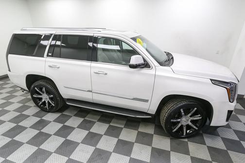 2017 Cadillac Escalade Luxury