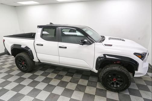 Ice Cap w/Black Roof 2026 Toyota Tacoma Hybrid TRD Pro