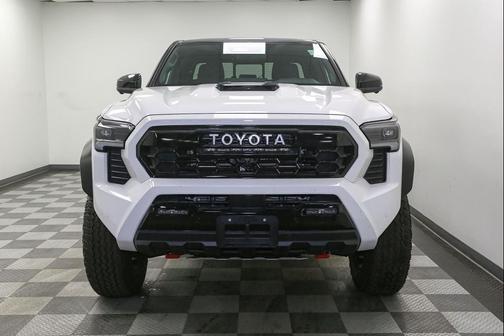 Ice Cap w/Black Roof 2026 Toyota Tacoma Hybrid TRD Pro