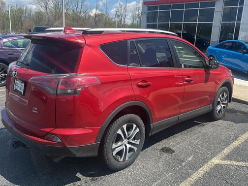 Barcelona Red Metallic 2017 Toyota RAV4 LE