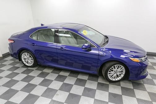 2018 Toyota Camry Hybrid XLE