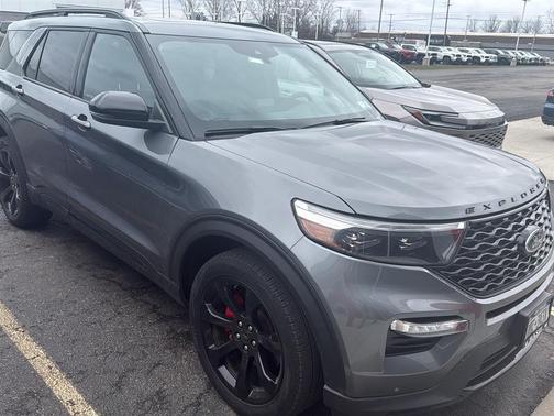 Carbonized Gray Metallic 2023 Ford Explorer ST