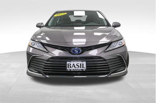 2023 Toyota Camry Hybrid XLE