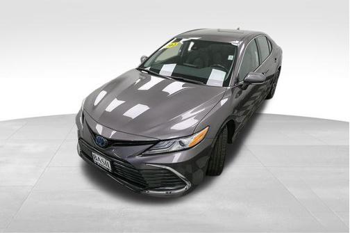 2023 Toyota Camry Hybrid XLE