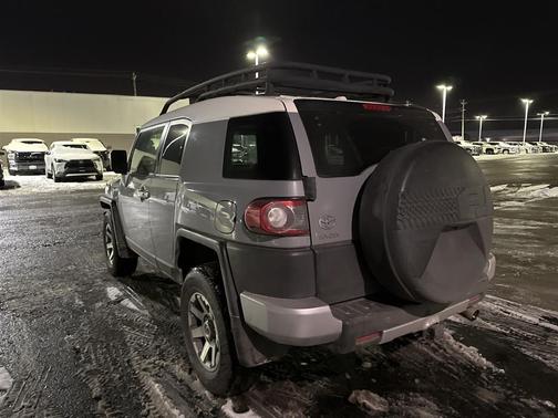 2014 Toyota FJ Cruiser Base
