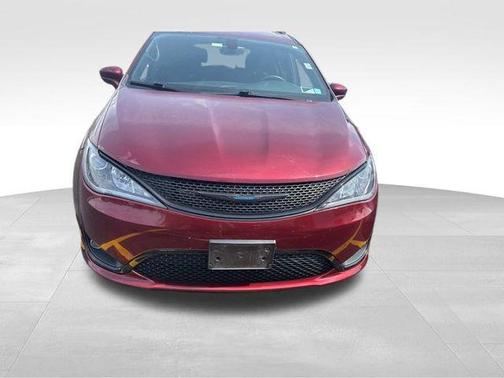2020 Chrysler Pacifica Hybrid Touring L