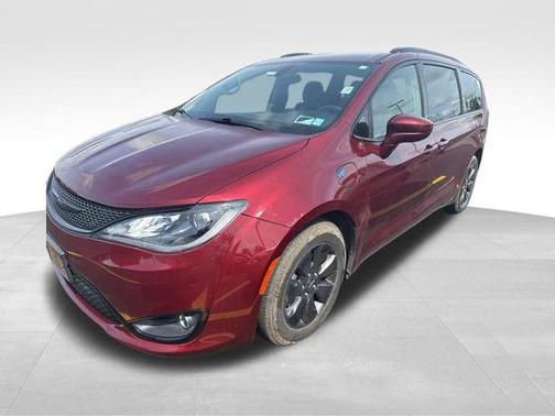 2020 Chrysler Pacifica Hybrid Touring L