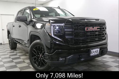 2023 GMC Sierra 1500 Elevation