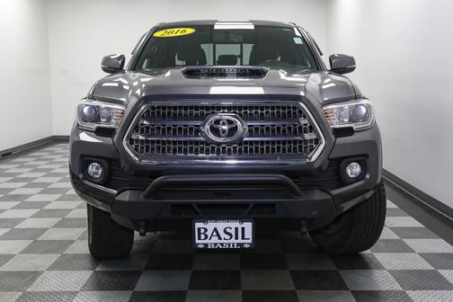 2016 Toyota Tacoma Base