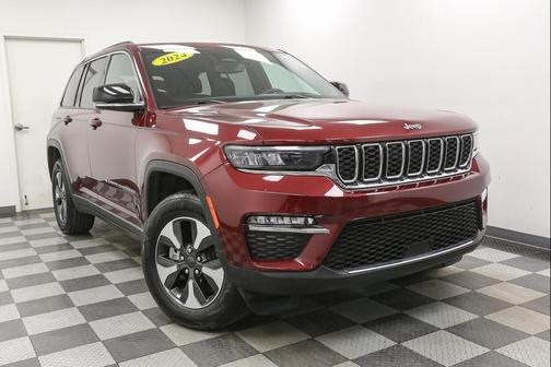 Velvet Red Pearlcoat 2024 Jeep Grand Cherokee 4xe Base