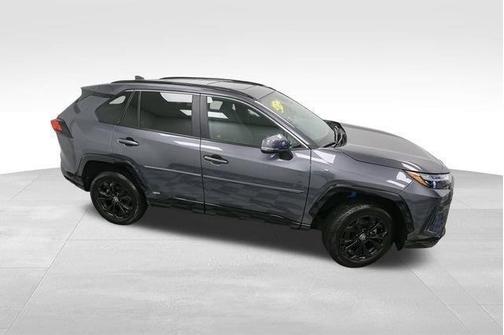 2022 Toyota RAV4 Hybrid SE
