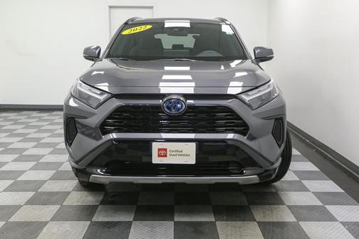 2022 Toyota RAV4 Hybrid SE