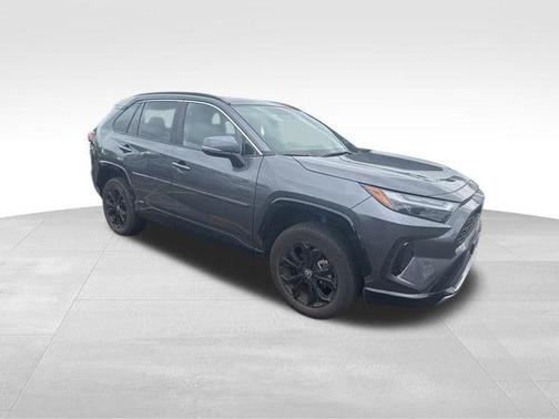 2022 Toyota RAV4 Hybrid SE