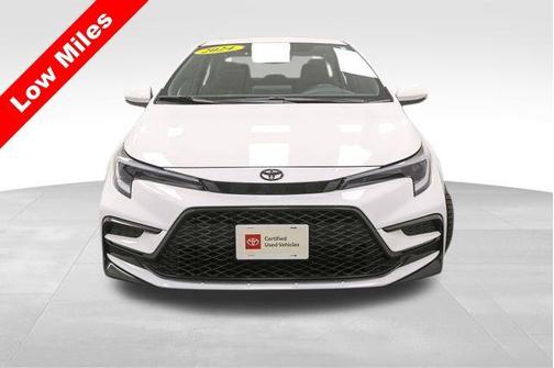 Ice Cap 2024 Toyota Corolla SE