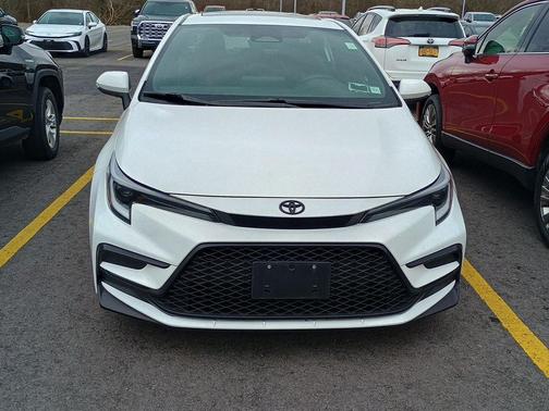 Ice Cap 2024 Toyota Corolla SE