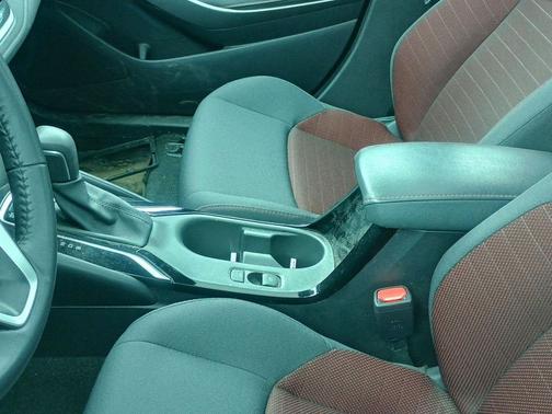 Ice Cap 2024 Toyota Corolla SE