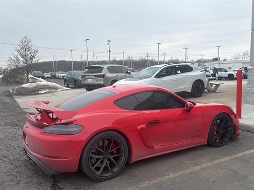 2023 Porsche 718 Cayman GT4