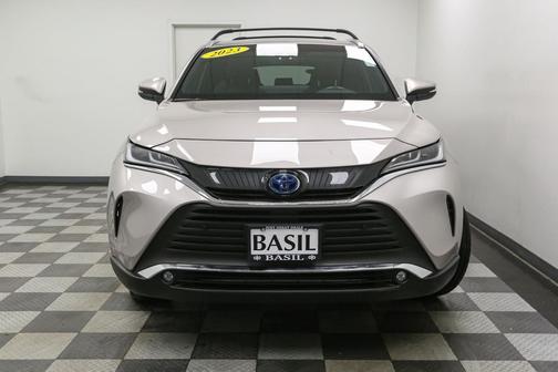 Titanium Glow 2023 Toyota Venza XLE