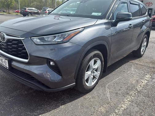 Magnetic Gray Metallic 2020 Toyota Highlander L