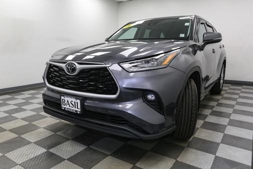 Magnetic Gray Metallic 2020 Toyota Highlander L