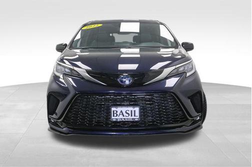 2022 Toyota Sienna XSE 7 Passenger