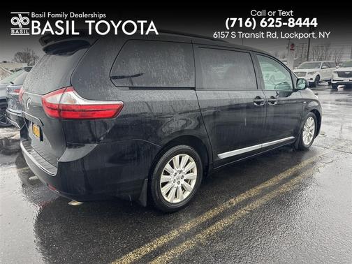 2017 Toyota Sienna LE