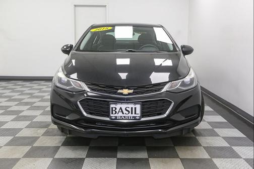 Mosaic Black Metallic 2018 Chevrolet Cruze LT