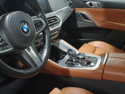 2021 BMW X6 xDrive40i