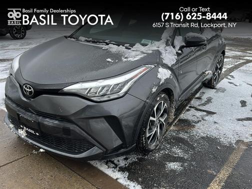 2022 Toyota C-HR XLE