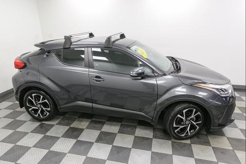 2022 Toyota C-HR XLE