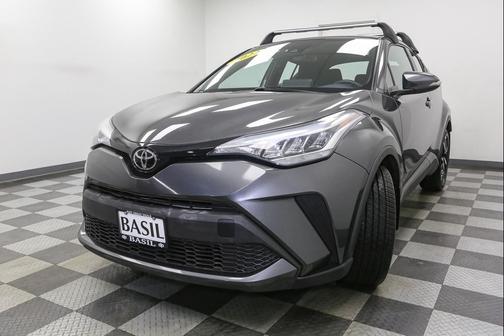 2022 Toyota C-HR XLE