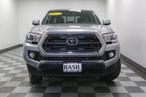 2017 Toyota Tacoma SR5