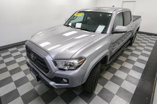 2017 Toyota Tacoma SR5