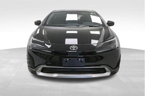 2025 Toyota Prius L