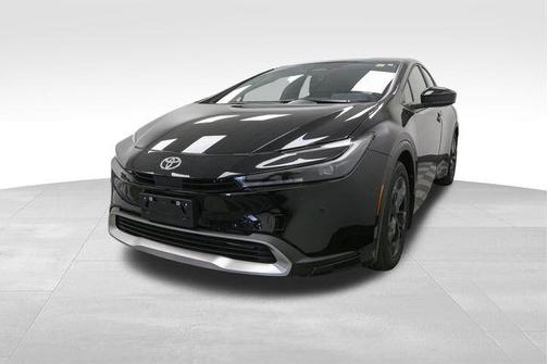 2025 Toyota Prius L