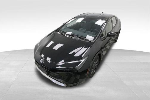 2025 Toyota Prius L