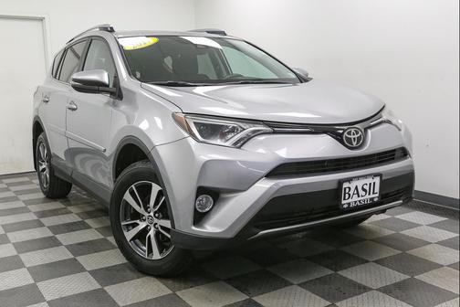 Silver Sky Metallic 2017 Toyota RAV4 XLE